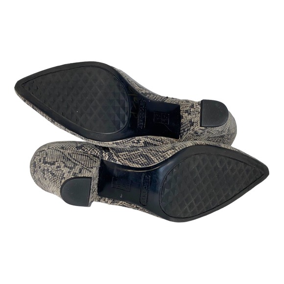 Aerosoles Heel Rest Rock On Ankle Bootie White Black Leather Snake Print sz 7.5 - Picture 12 of 13